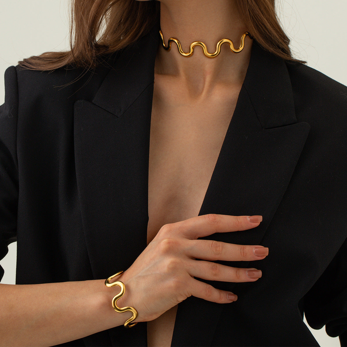 5pcs Hot 18K Gold Stainless Steel Wave Pull Type Necklace Cold Choker Women