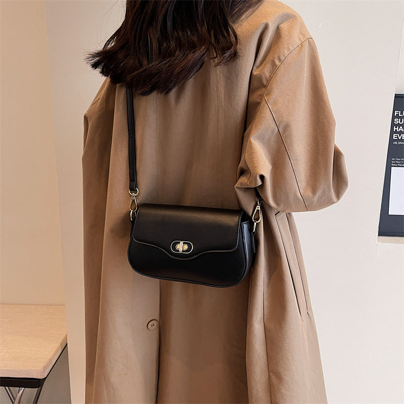 New Retro Small Square Bag: Chic Crossbody & Shoulder Bag for Women