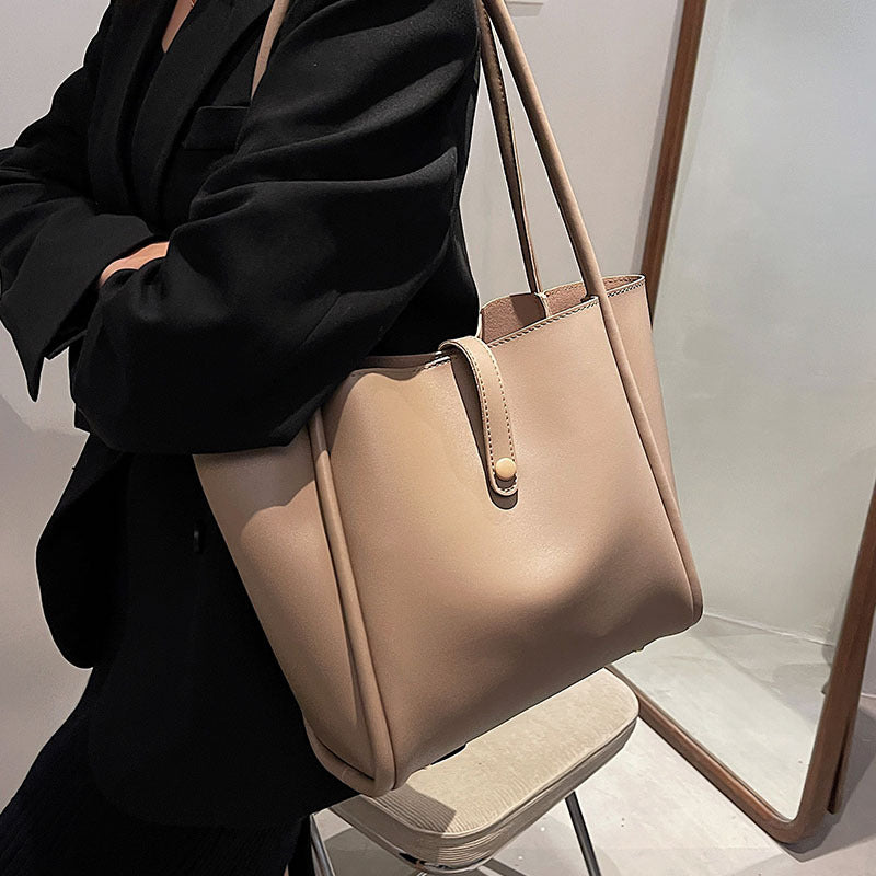 Fashion Bags New Fashion Spring Portable Women's Bag Advanced Sense Large Capacity Commuting Simple Tote Bag