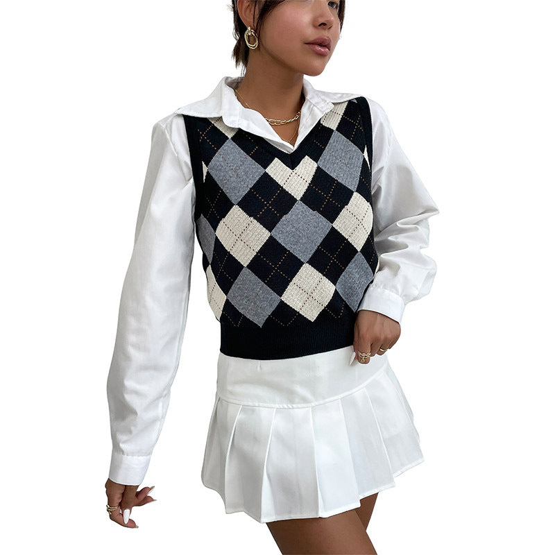 Early Autumn New Women's College Style Short Knitted Diamond Check Color Sweater Vest