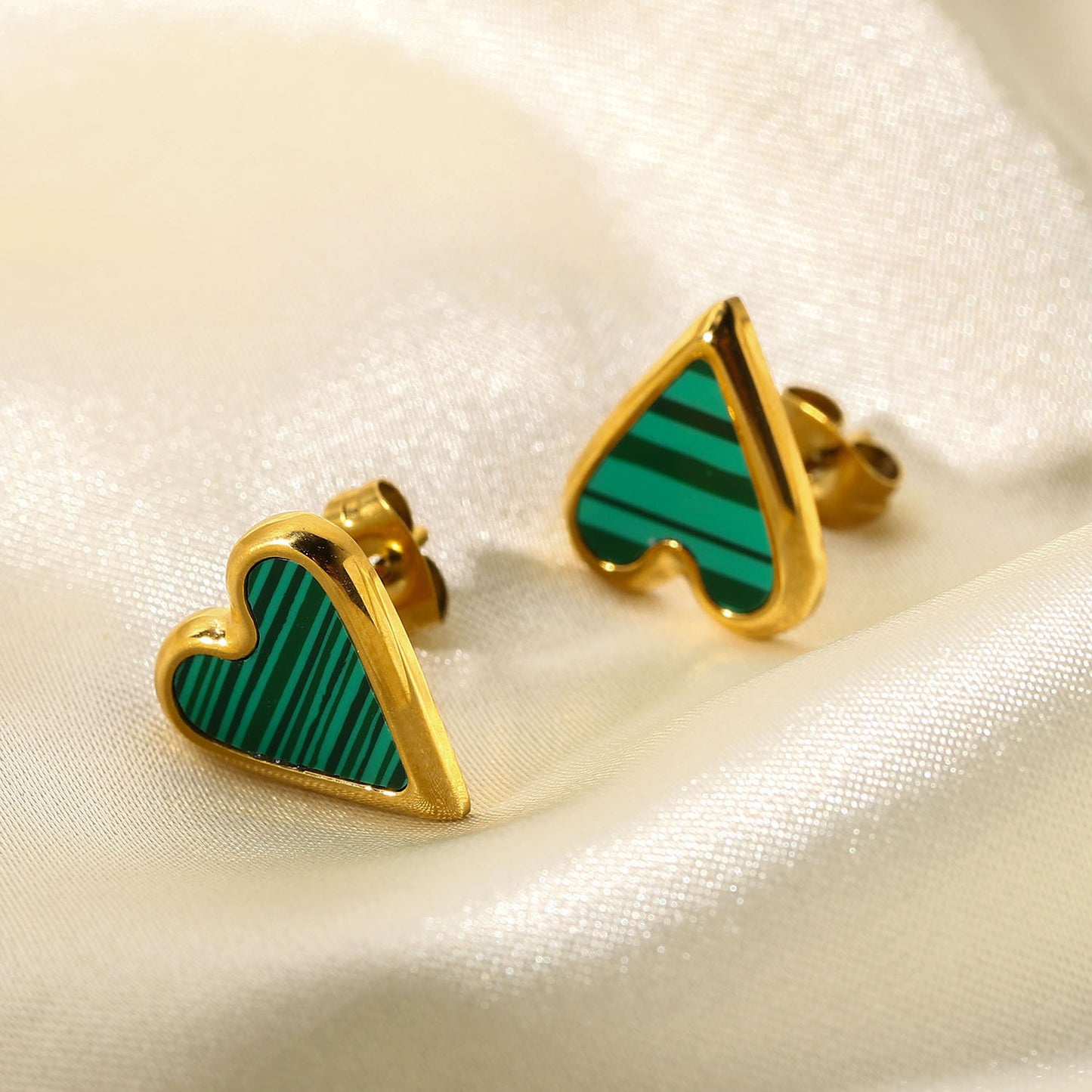 5pcs Natural Stone White Shell Green Peacock Stone Black Shell Love Earrings Fashion Stainless Steel Heart-Shaped Earrings For Women