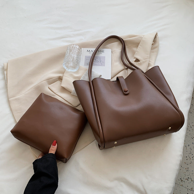 Fashion Bags New Fashion Spring Portable Women's Bag Advanced Sense Large Capacity Commuting Simple Tote Bag