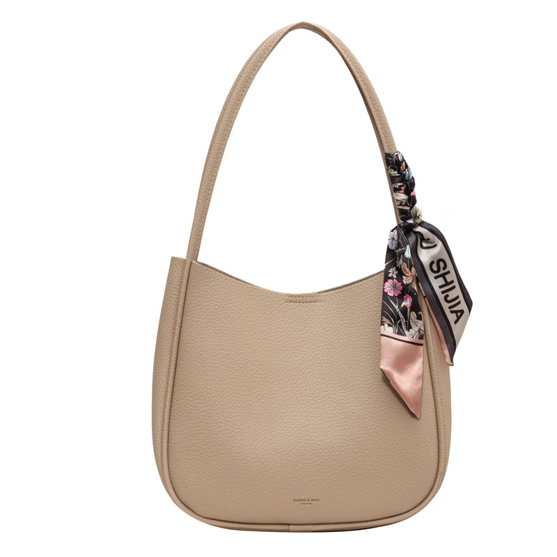 Single Shoulder Underarm Bag Women'S Large Capacity Tote Bag Autumn New Commuter Bag With A Small Elephant Bag