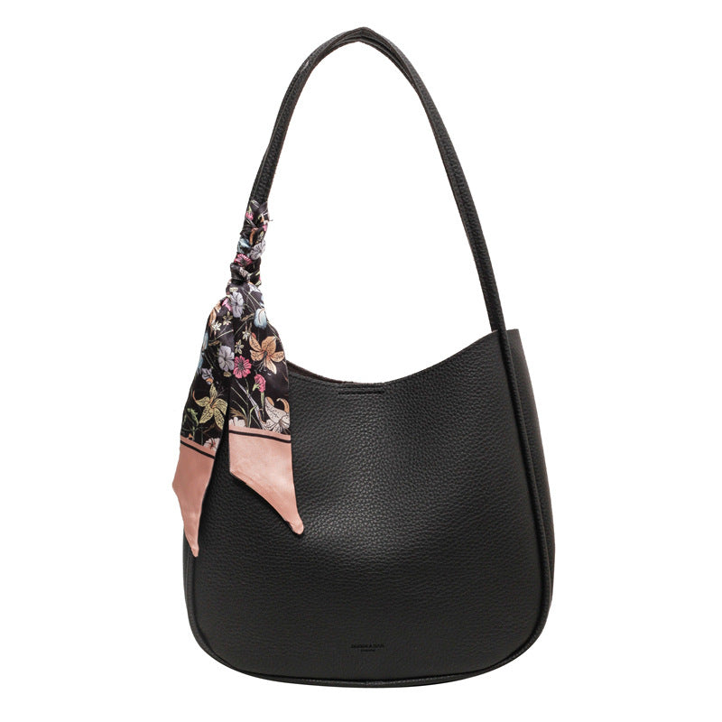 Single Shoulder Underarm Bag Women'S Large Capacity Tote Bag Autumn New Commuter Bag With A Small Elephant Bag