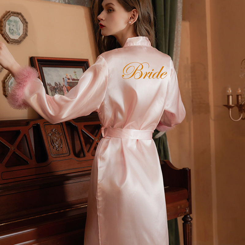 Bride Bridal Gown Ladies Feathered Gown Wedding Makeup Bridesmaids Get Married And Wear Tinted Bathrobes