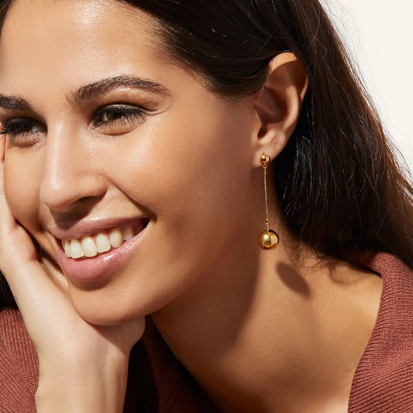 5pcs Light Luxury Cold Women's Earrings 18K Gold Titanium Steel Earrings Niche Design Sense Long Small Gold Ball Pendant Earrings