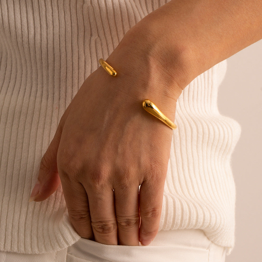 5pcs Light Luxury High-Grade Sense Temperament Titanium Steel Opening Niche Design 18K Gold Stainless Steel Simple Opening Bracelet Hand Jewelry