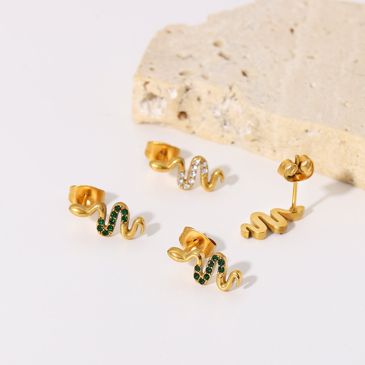 5pcs Stylish Vintage Earrings 18K Gold Stainless Steel Serpentine Earrings Set With Green/White Zircon Earrings For Women