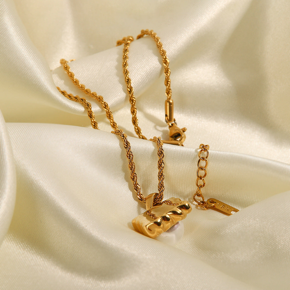 5pcs High-Grade Vintage Style Titanium Steel Necklace 18K Gold Not Fade Pearl Hammer Square Pendant Necklace For Women
