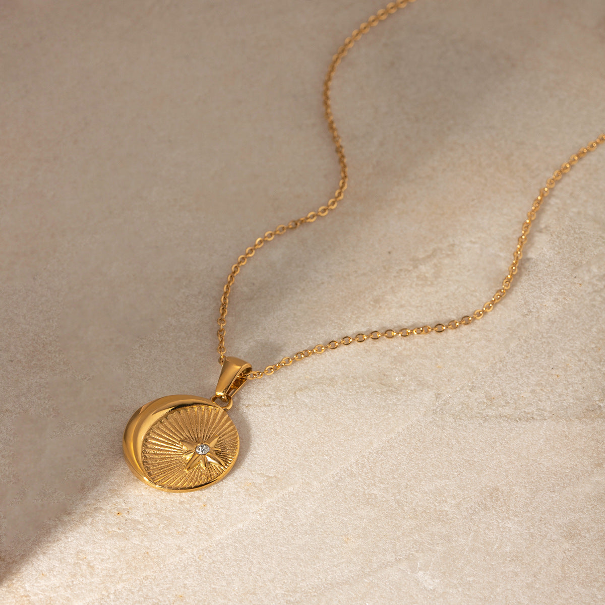 5pcs Niche Design Coin Round Brand Necklace Cold All Match Retro Temperament Personality Sweater Chain Female