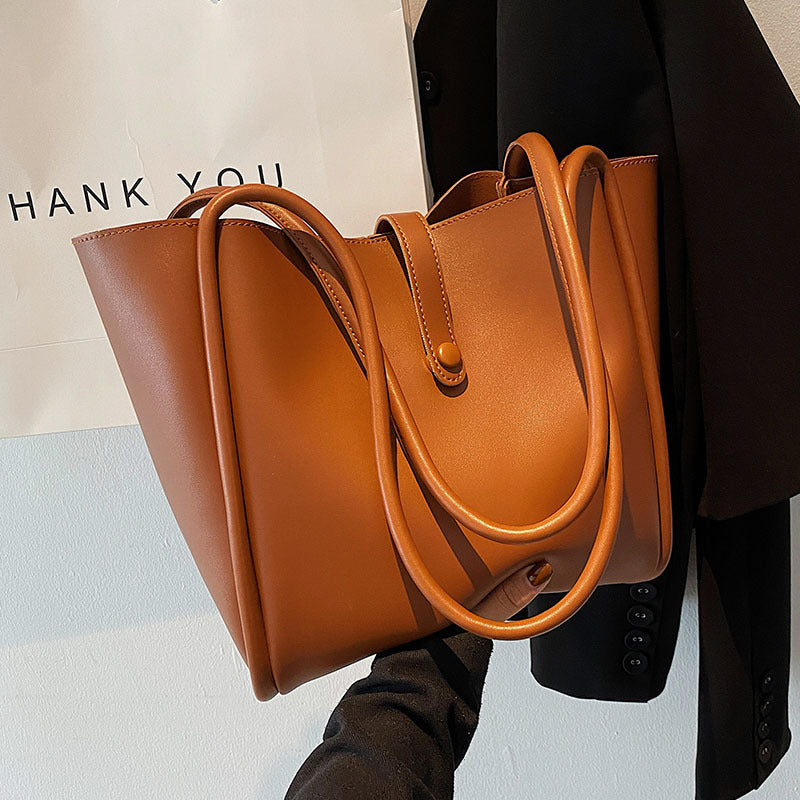 Fashion Bags New Fashion Spring Portable Women's Bag Advanced Sense Large Capacity Commuting Simple Tote Bag
