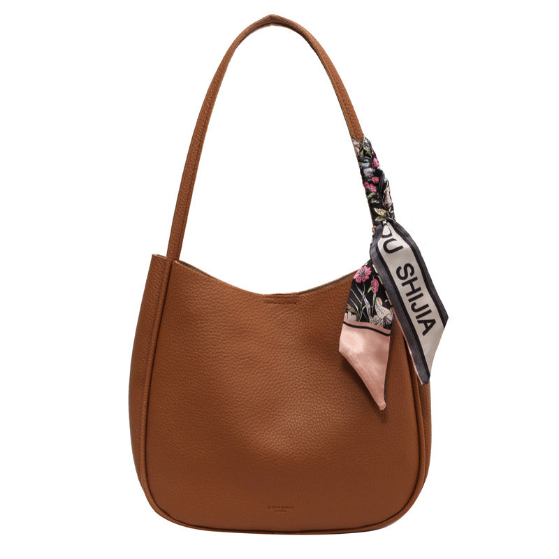 Single Shoulder Underarm Bag Women'S Large Capacity Tote Bag Autumn New Commuter Bag With A Small Elephant Bag