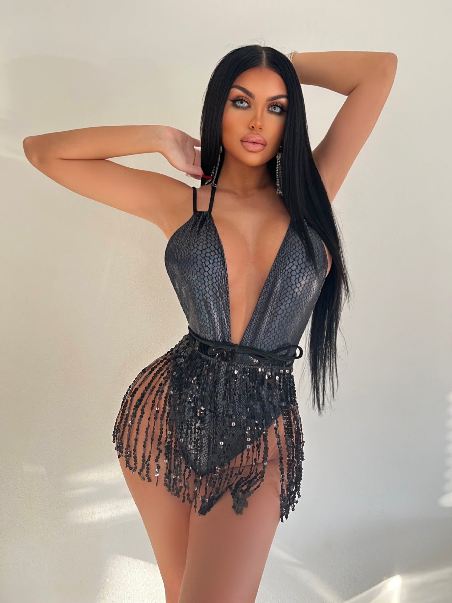 Women's New Sexy Deep V Swimsuit Ins Romantic Su One-Piece Swimsuit
