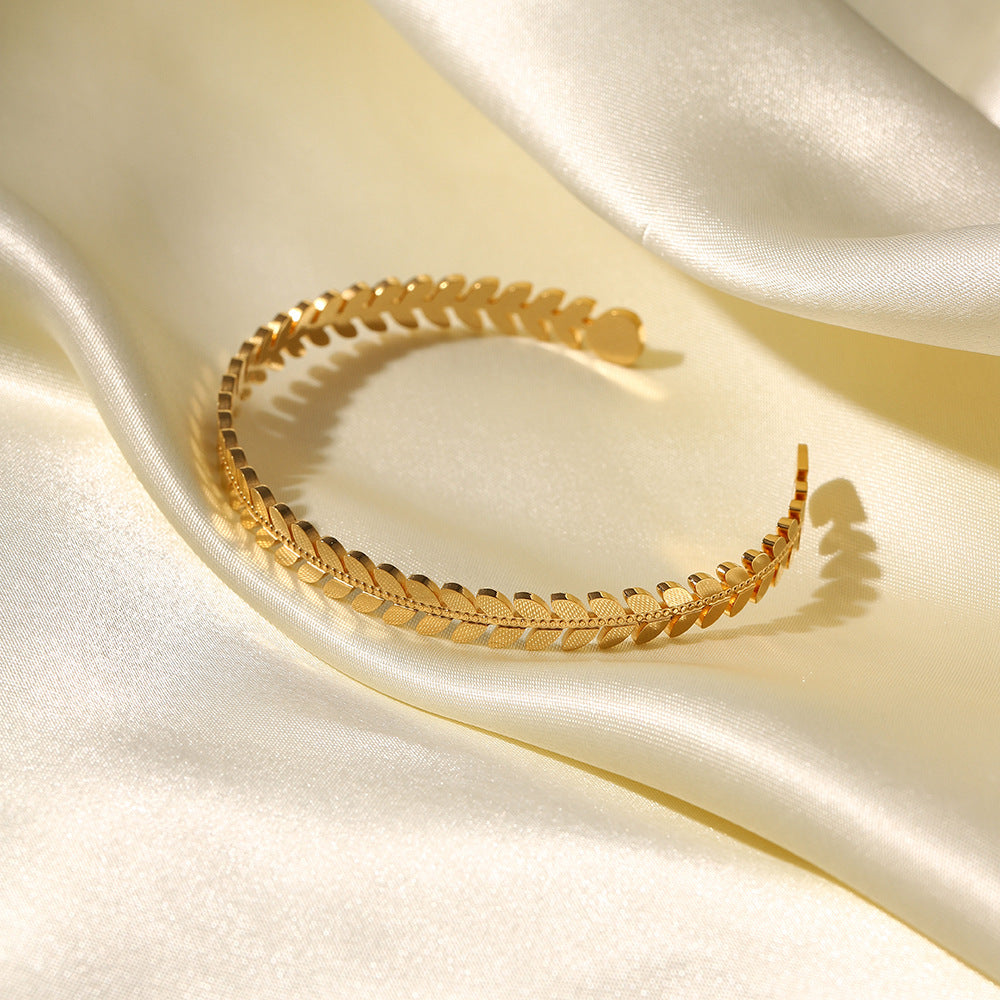 5pcs Fashion New Titanium Steel Bracelet 18K Gold-Plated Stainless Steel Jewelry Leaf Shape Open Bracelet Women