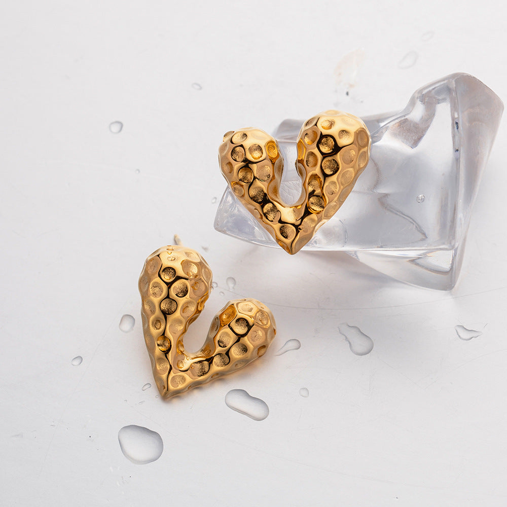 5pcs Pop Earrings 18K Gold Stainless Steel Personality Liquid Love Shaped Stud Earrings Design Sense Earrings
