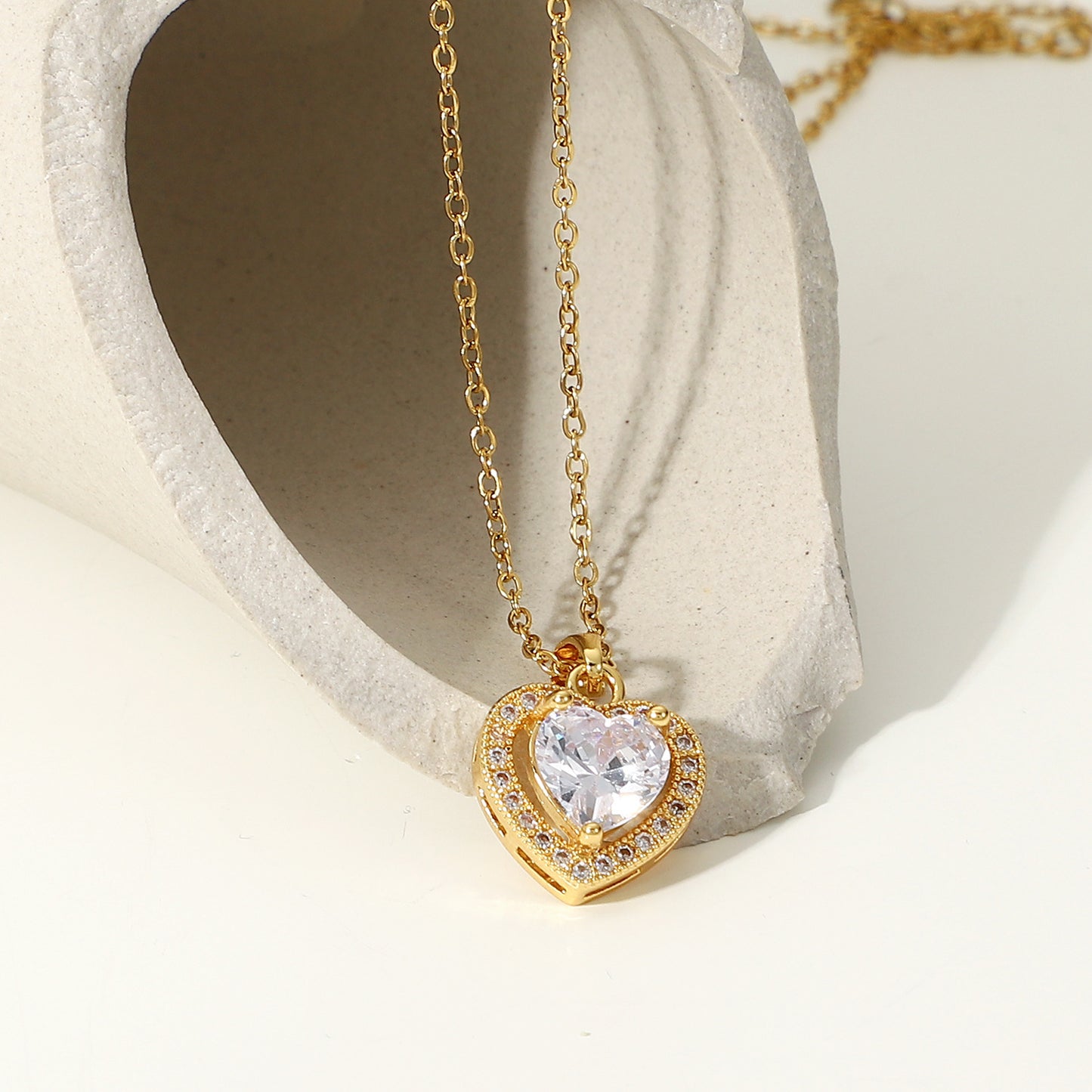 5pcs Exquisite Women's Wedding Jewelry Stainless Steel Gold Large Single Shiny Crystal Heart Pendant Engagement Necklace For Women