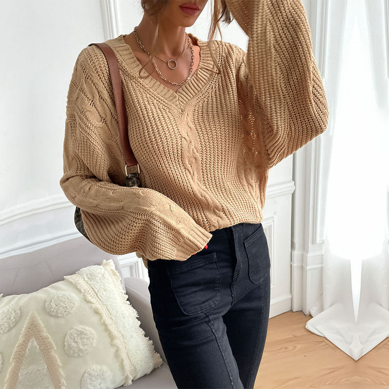 Chic Autumn & Winter Women's Long-Sleeved Sweater: Cozy Solid Color, Effortless Elegance