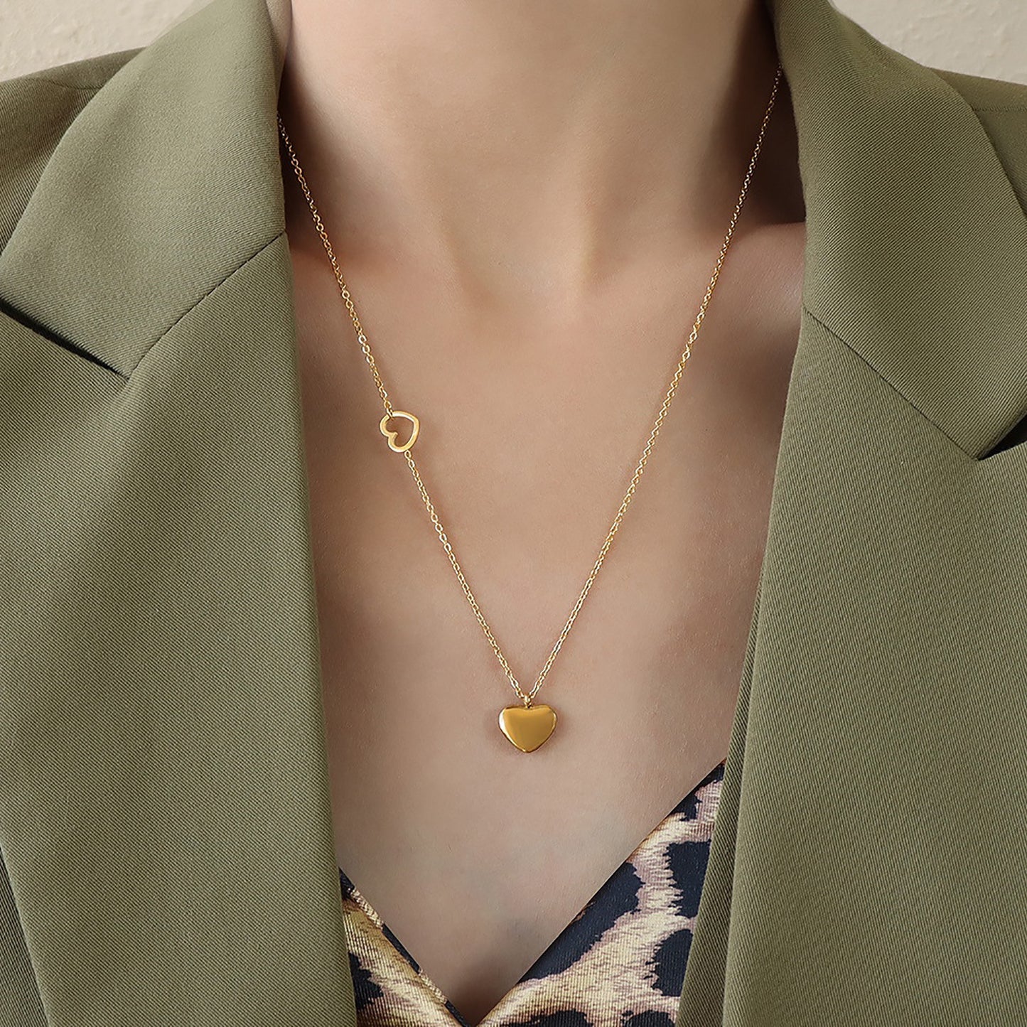 5pcs Elegant Fashion Style 18K Gold Plated Stainless Steel Double Heart Pendant Necklace Women's Love Pendant Collar