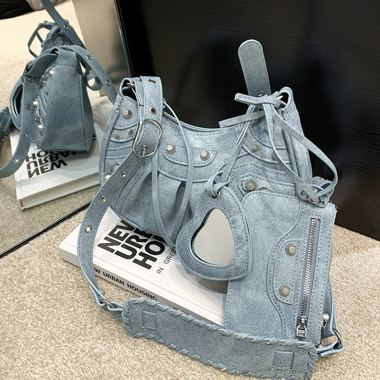 New Underarm Bag Female Retro Rivet Motorcycle Bag Fold Moon Tooth Mother Single Shoulder Crossbody Bag Female