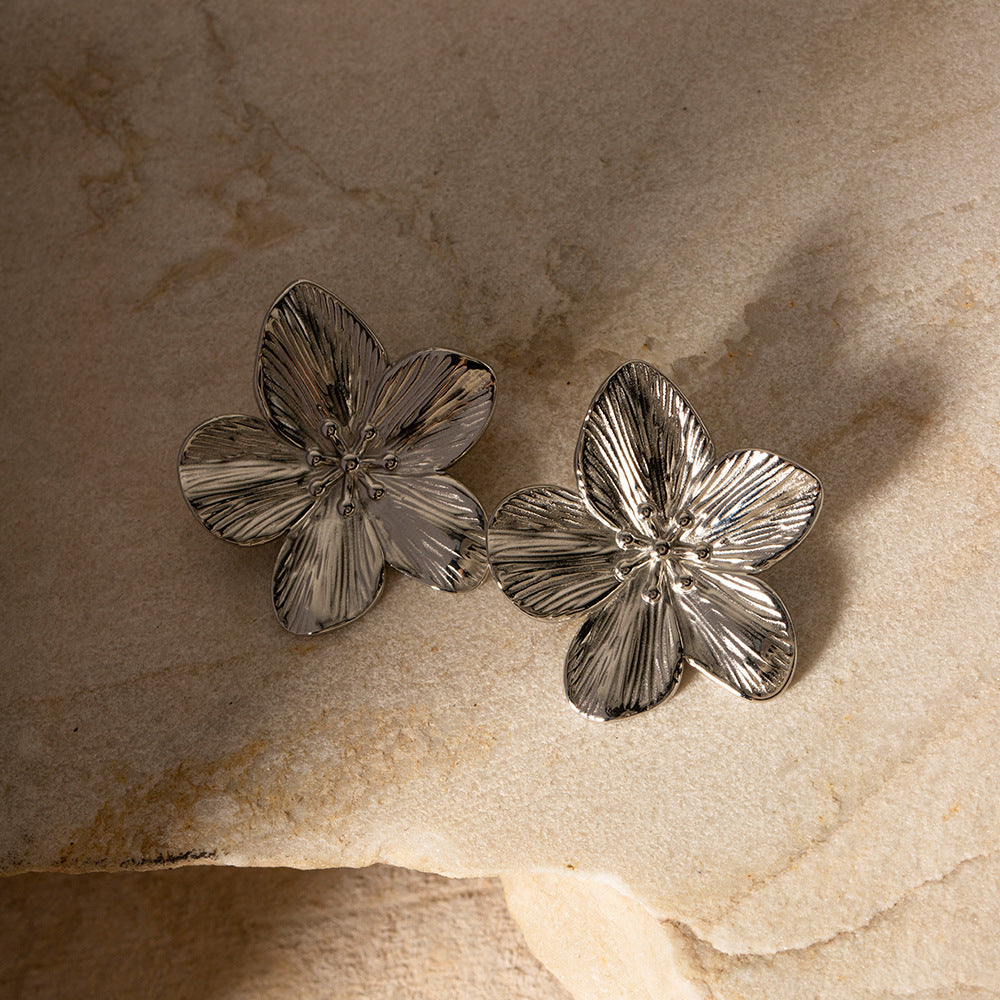 5pcs Titanium Steel Flower Earrings Earrings Stud New Fashion Temperament Niche Design Earrings