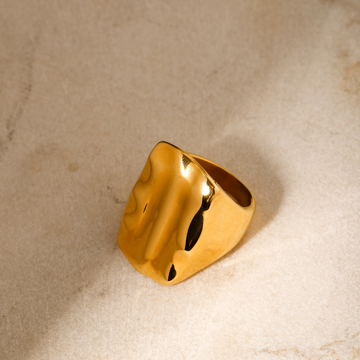 5pcs 18K Gold Stainless Steel Rectangular Embossed Ring No. 7