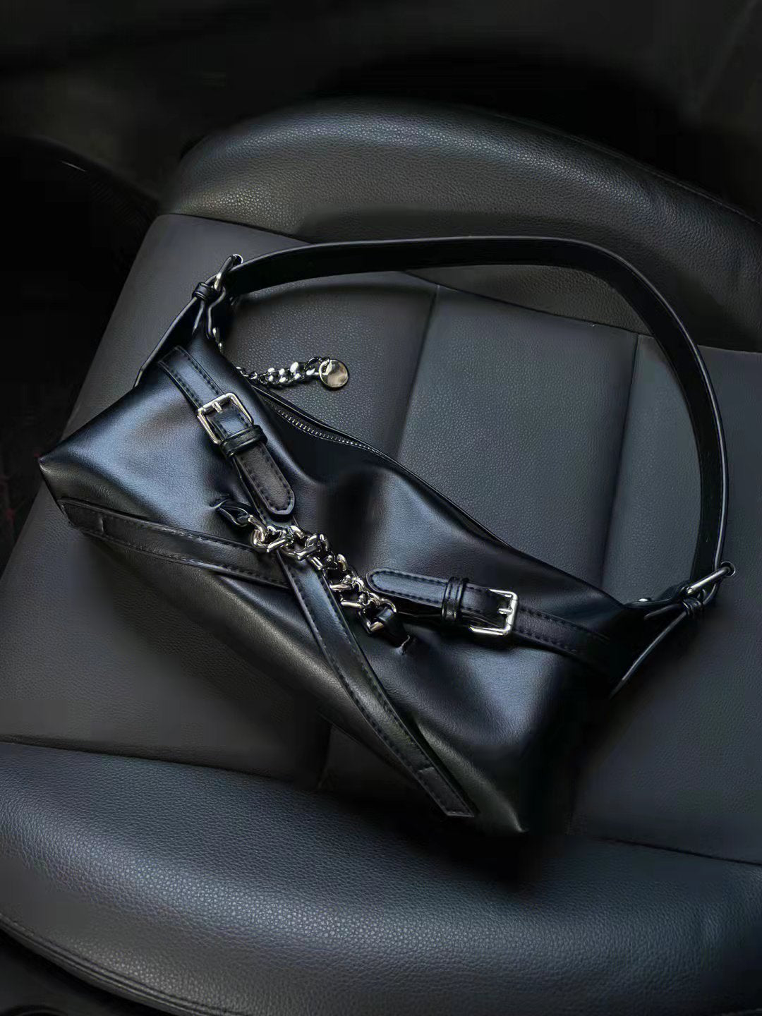 Underarm Bag Spring And Summer New Leisure Everything Cool Spice Girl Motorcycle Bag Niche High-Grade Handbag Female