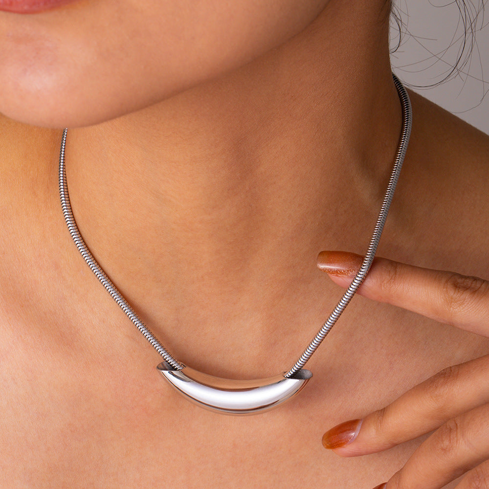 5pcs Hot Titanium Steel Pendant With 16K Gold Stainless Steel Curved Curved Pipe Pendant Necklace