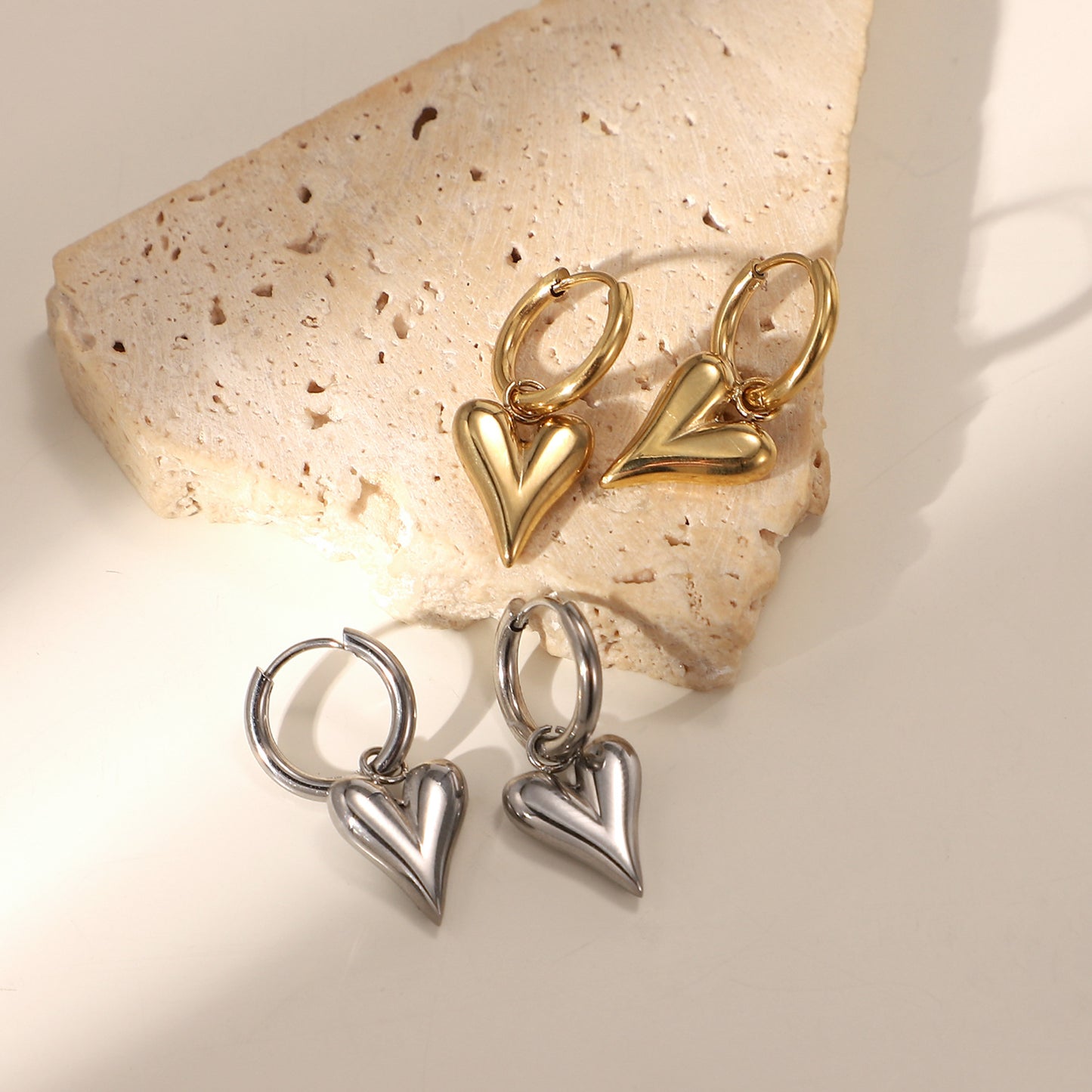 5pcs 14K Gold Three-Dimensional Heart Heart Big Love Pendant Earrings Fashion Retro New Gold Stainless Steel Earrings Jewelry Women