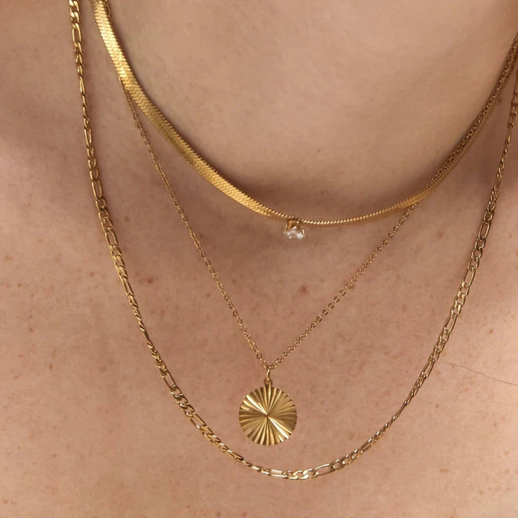 5pcs Fashionable Titanium Steel Sun Disk Pendant Necklace 18K Gold Plated Stainless Steel Coin Necklace For Men And Women Jewelry