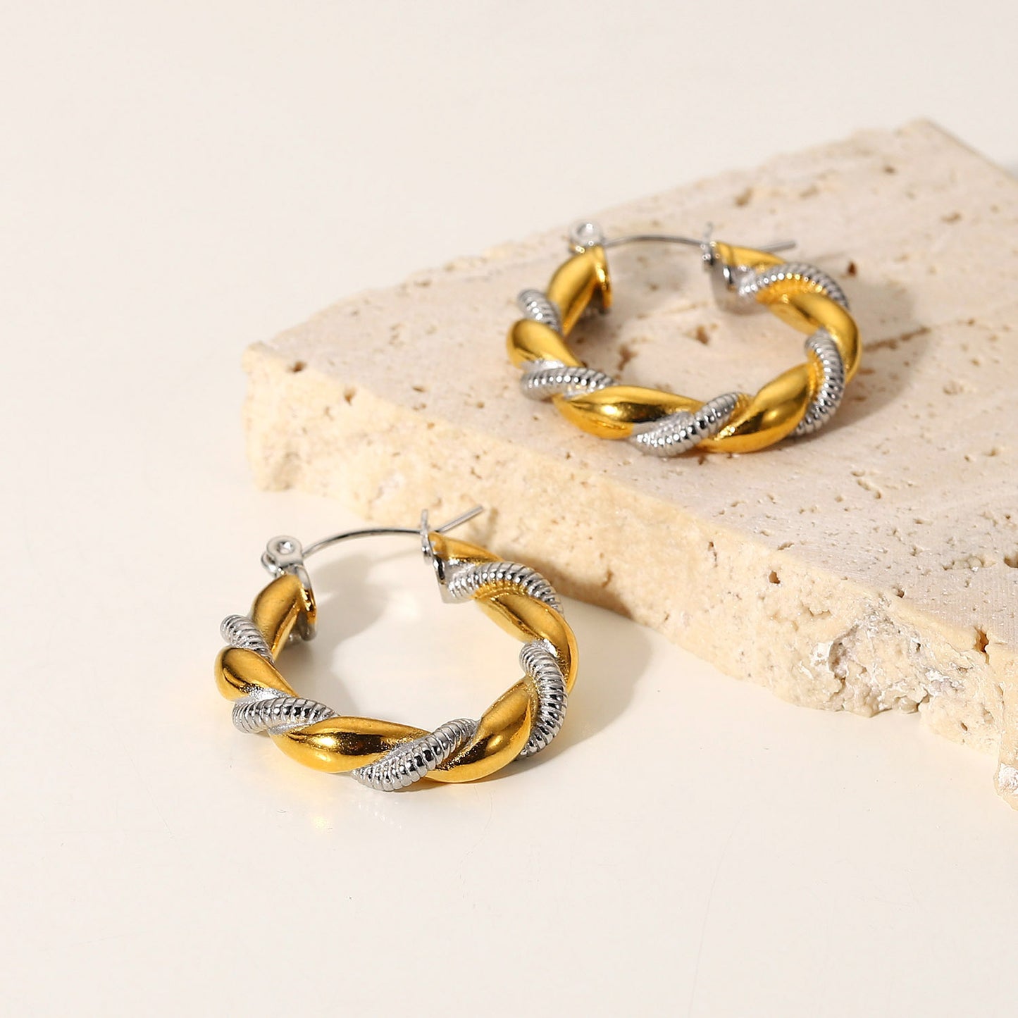 5pcs 18K Gold-Plated Titanium Steel Earrings Stainless Steel Silver Plated Gold-Plated Horn Special Double Twist Hoop Earrings For Women