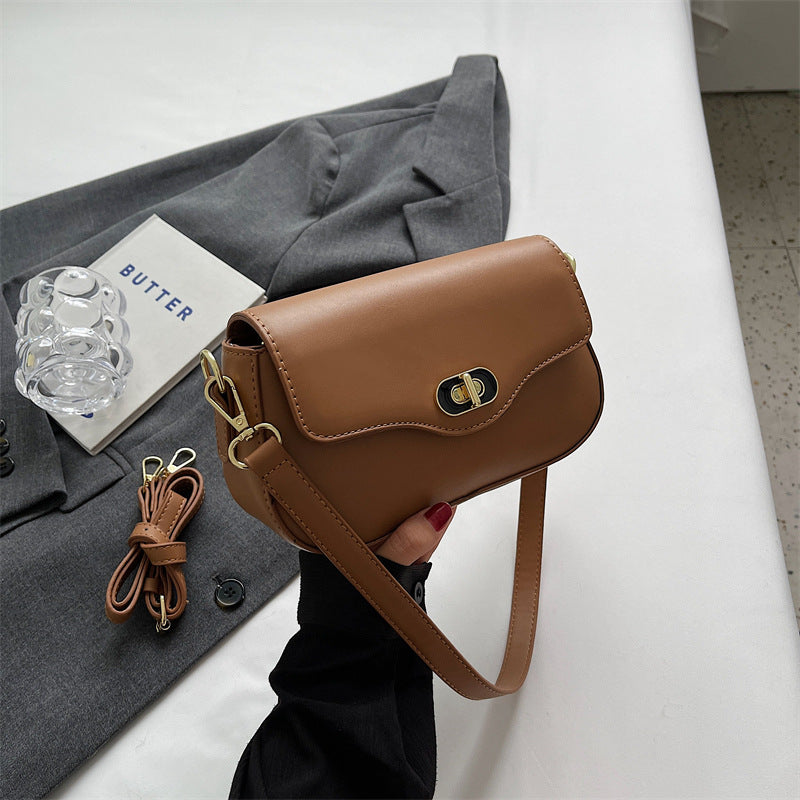 New Retro Small Square Bag: Chic Crossbody & Shoulder Bag for Women