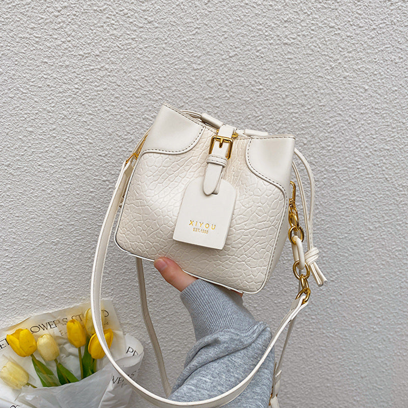 New Single Shoulder Bucket Bag Simple Thin Casual Crossbody Bag Women's Bag Large Capacity Light Luxury
