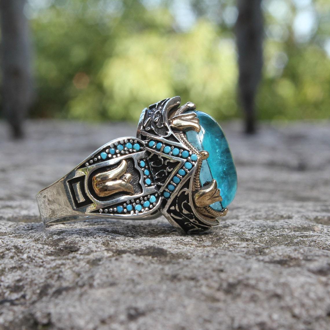 Carved Blue Gemstone Ring Two-Color Vintage Gemstone Wedding Ring