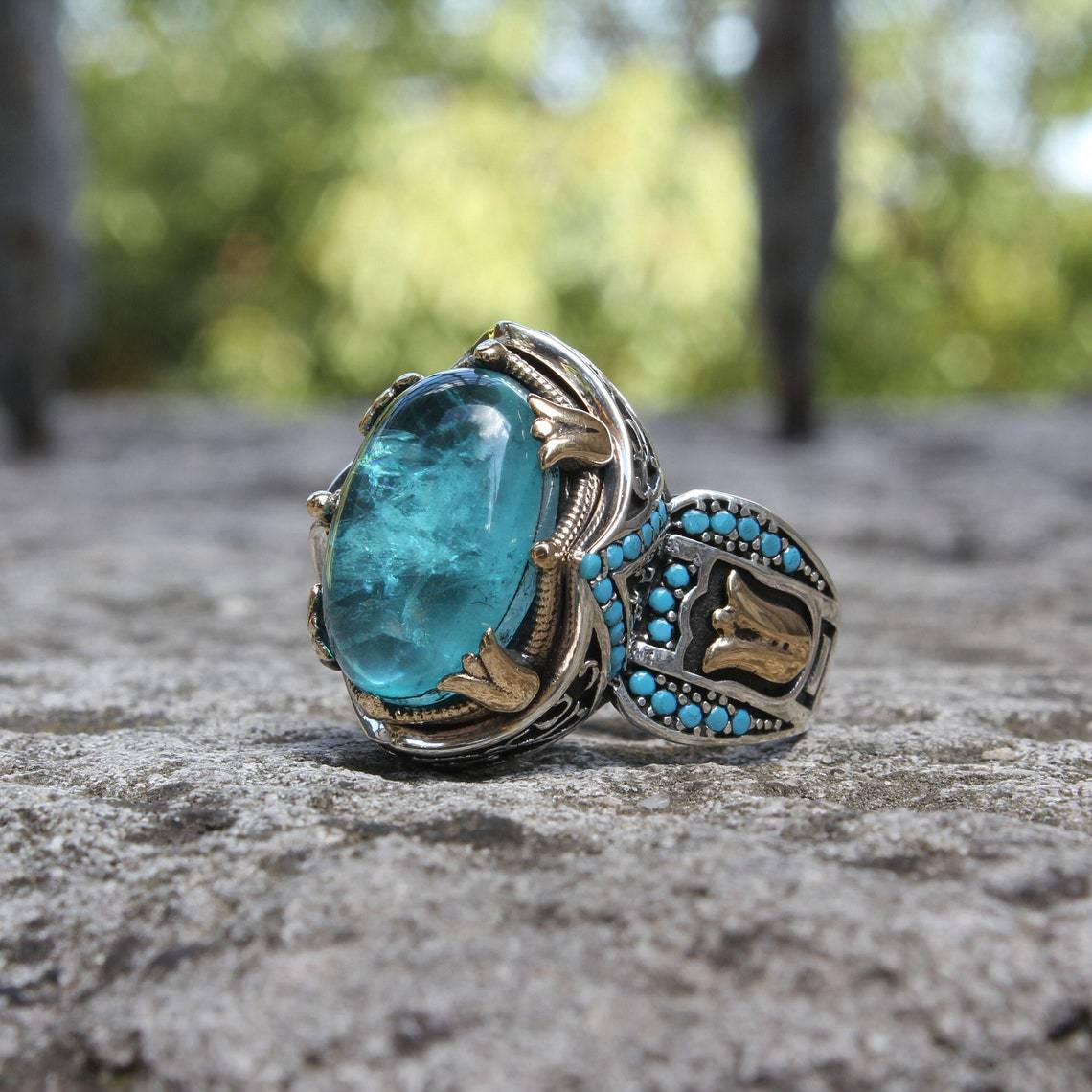 Carved Blue Gemstone Ring Two-Color Vintage Gemstone Wedding Ring