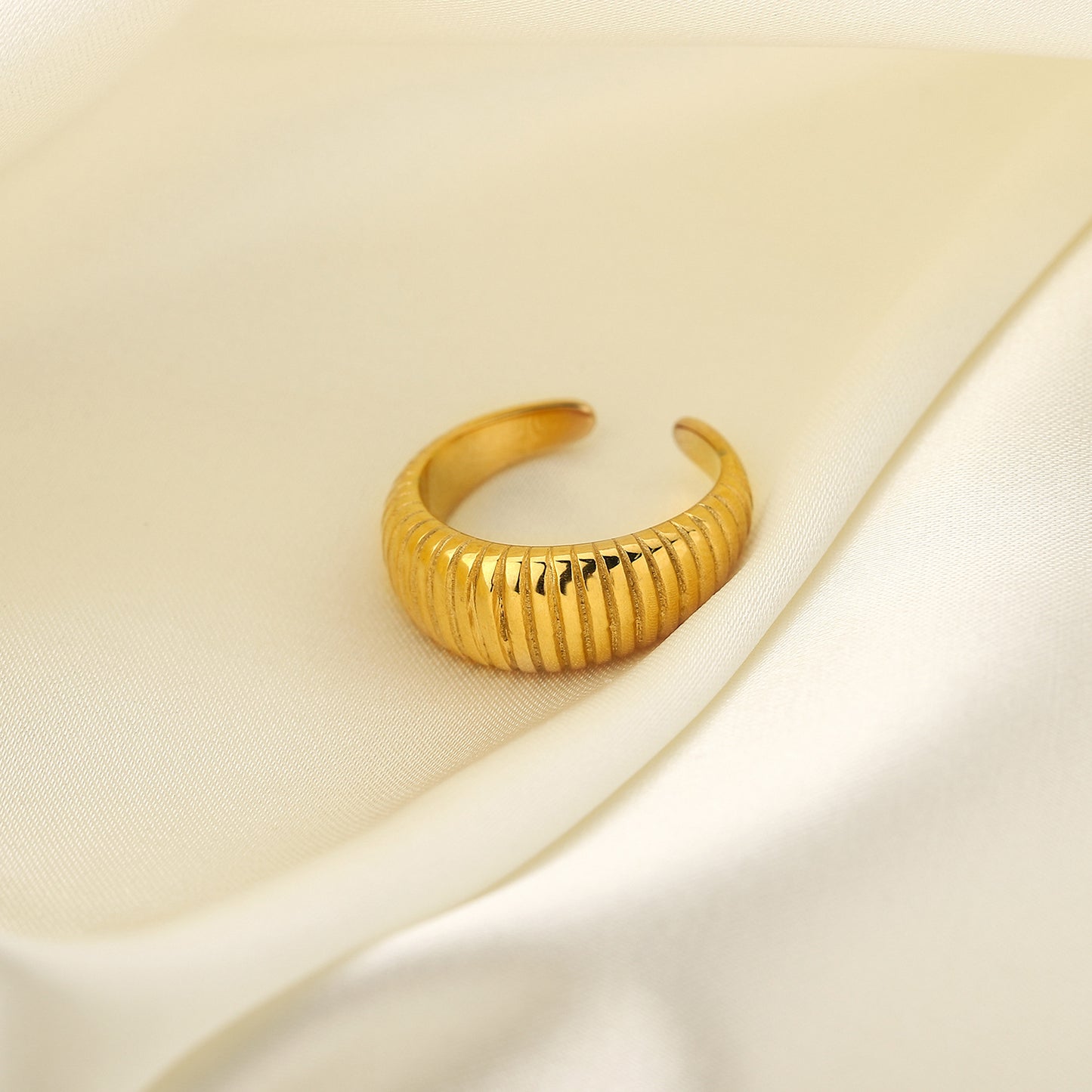 5pcs Tire Pattern Ring Female Fashion Vintage Titanium Steel Gold-Plated Ring Ring
