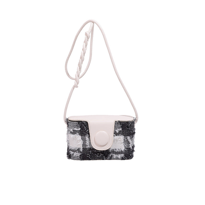 New Fabric Box Bag for Women - Chic Single Shoulder Crossbody, Ideal for Holiday Elegance in a Simple Small Square Design