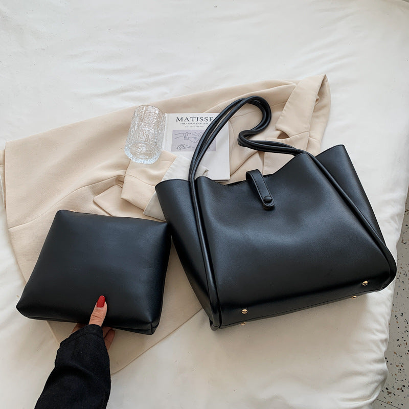 Fashion Bags New Fashion Spring Portable Women's Bag Advanced Sense Large Capacity Commuting Simple Tote Bag