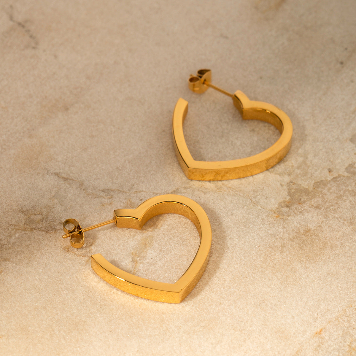 5pcs 18K Gold Earrings Stainless Steel Flat Heart Stud Runways With Titanium Steel Earrings