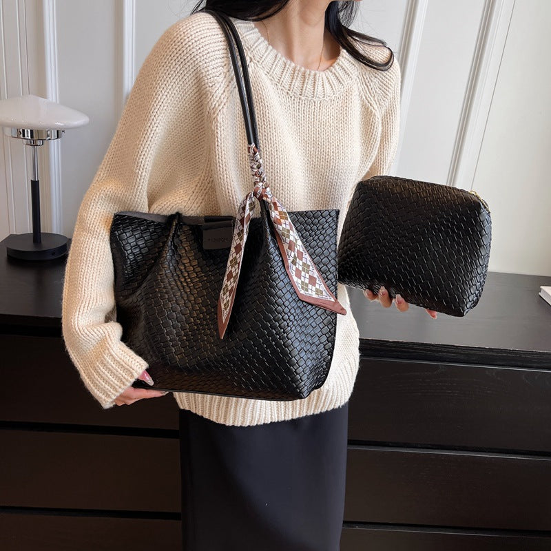 Senior Sense Commuter Large Capacity Bag Female New Fashion Retro All-In-One Shoulder Bag Air Tote Bag