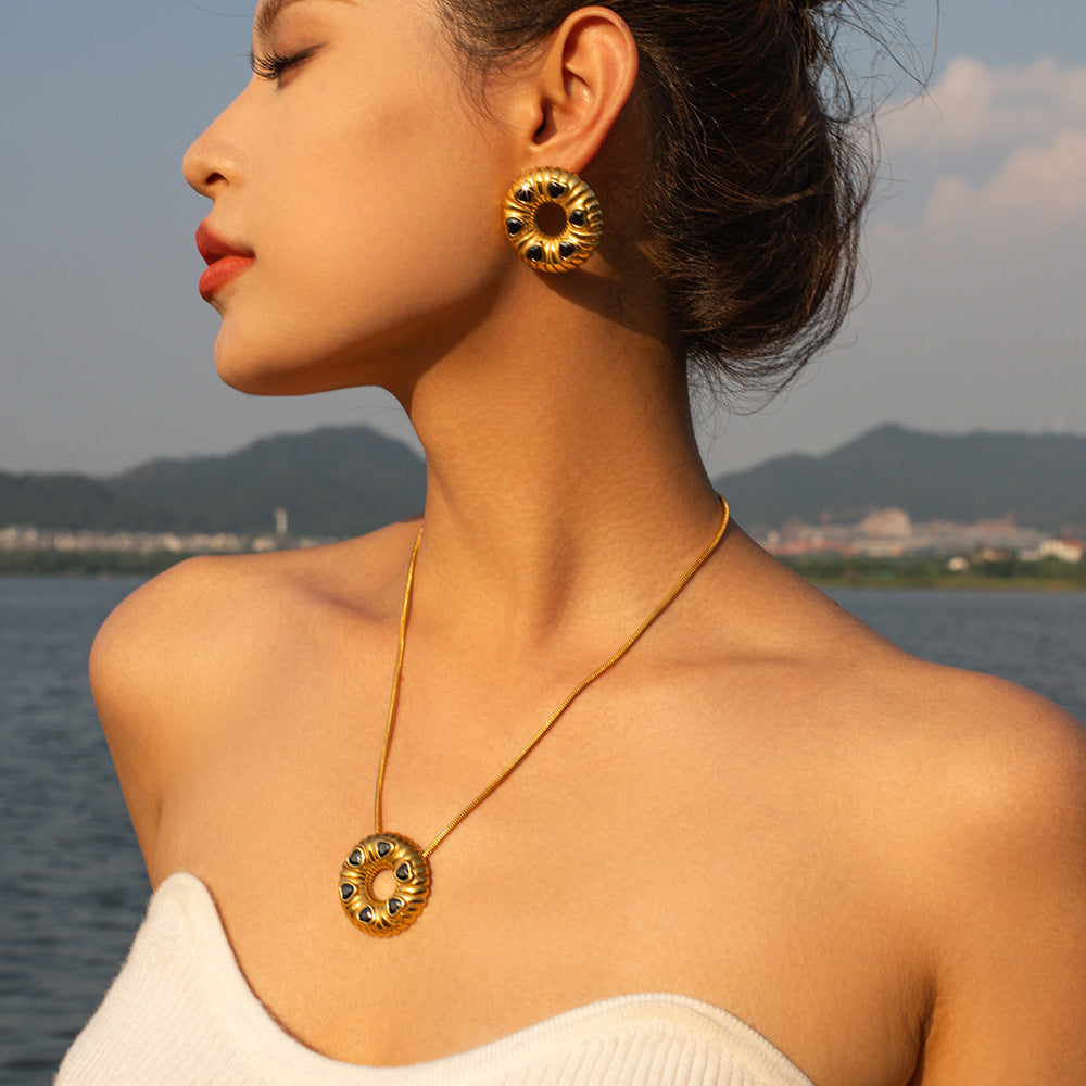 5pcs 18K Gold Stainless Steel Inlaid White Zircon Bread Earrings Titanium Steel Year Earrings