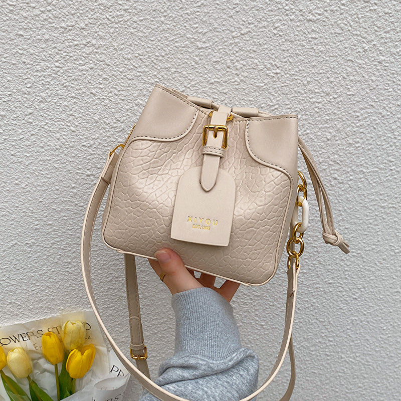 New Single Shoulder Bucket Bag Simple Thin Casual Crossbody Bag Women's Bag Large Capacity Light Luxury