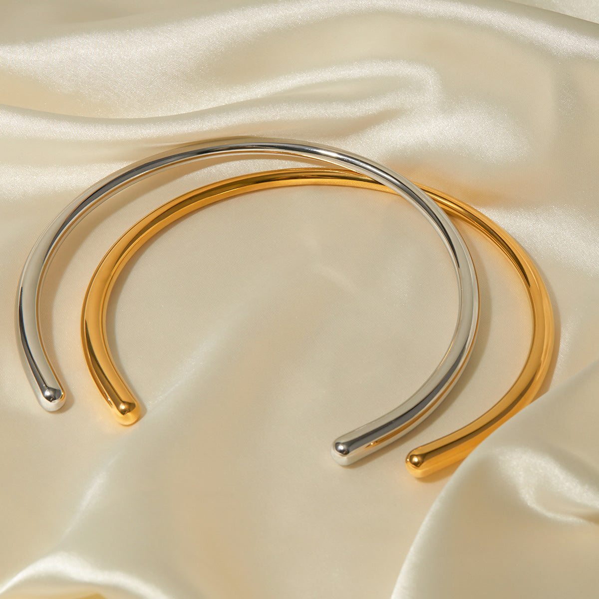 5pcs Simple Retro Inspired Love Necklace For Women 18K Gold Vacuum Electroplated Simple Smooth Collar Ring