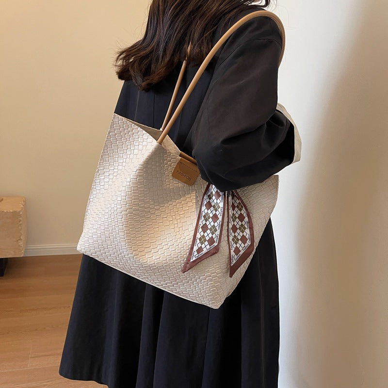Senior Sense Commuter Large Capacity Bag Female New Fashion Retro All-In-One Shoulder Bag Air Tote Bag