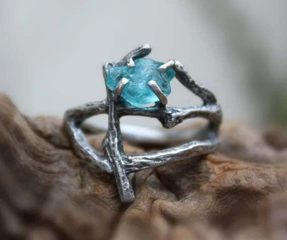 Hot Selling Creative Simple Sapphire Ancient Silver Lady Ring