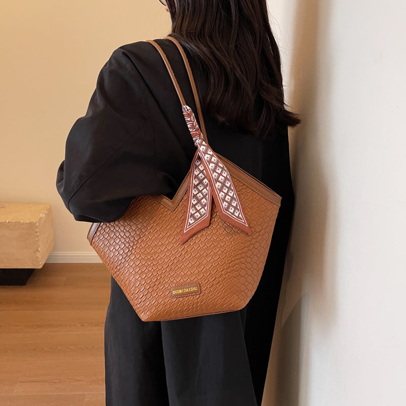 Large Capacity Bag Women New Autumn Premium Sense Commuter Work Shoulder Bag Class Tote Handbag