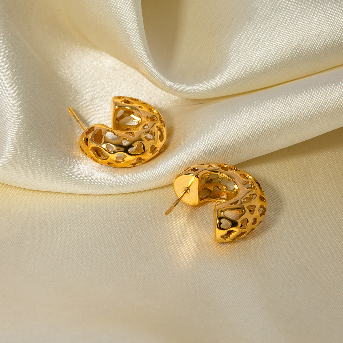 5pcs 18K Gold Stainless Steel Hollow Small C-Shaped Earrings With Jewelry