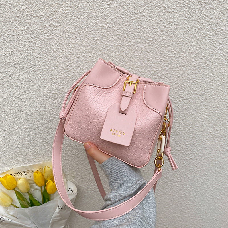 New Single Shoulder Bucket Bag Simple Thin Casual Crossbody Bag Women's Bag Large Capacity Light Luxury