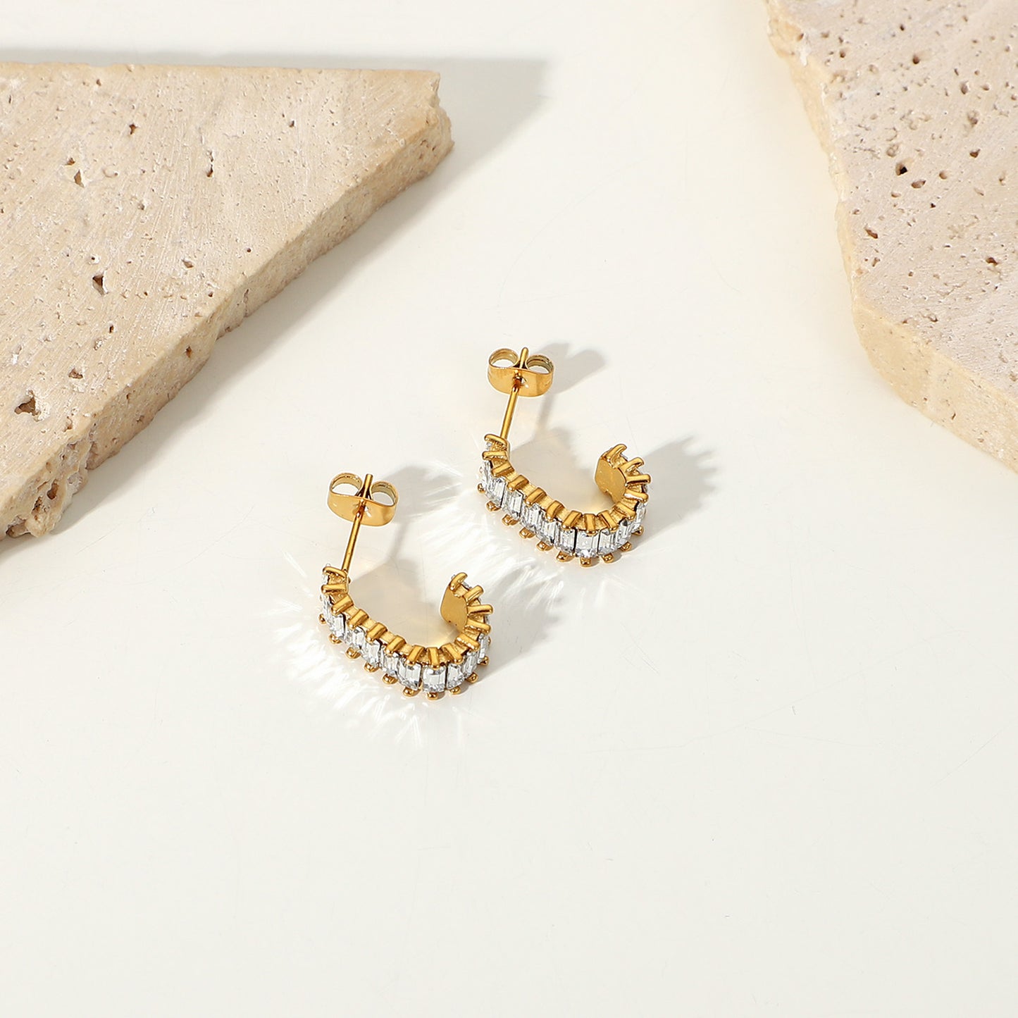 5pcs Fashion C-Shaped Earrings For Women 18K Gold Stainless Steel Zircon Inlaid Geometric Earrings Stud Earrings