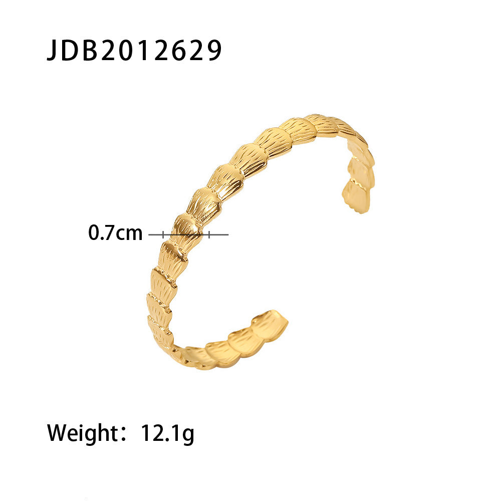5pcs Women's Titanium Steel Bracelet Stainless Steel 18K Gold Plated Open Bracelet Fashion Jewelry Shell Bracelet For Women