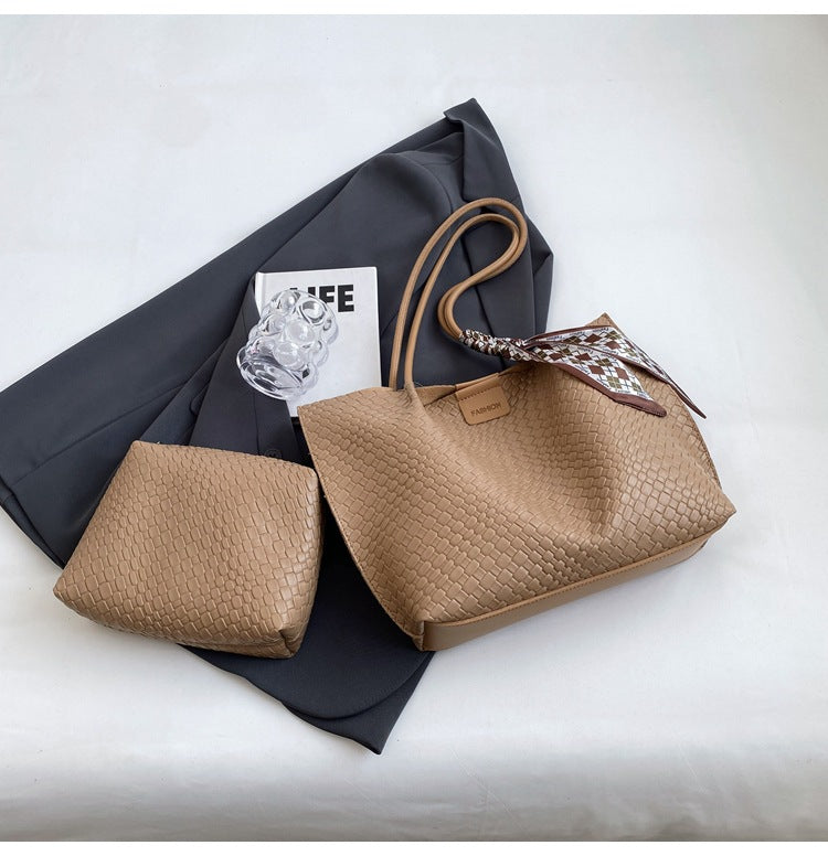 Senior Sense Commuter Large Capacity Bag Female New Fashion Retro All-In-One Shoulder Bag Air Tote Bag